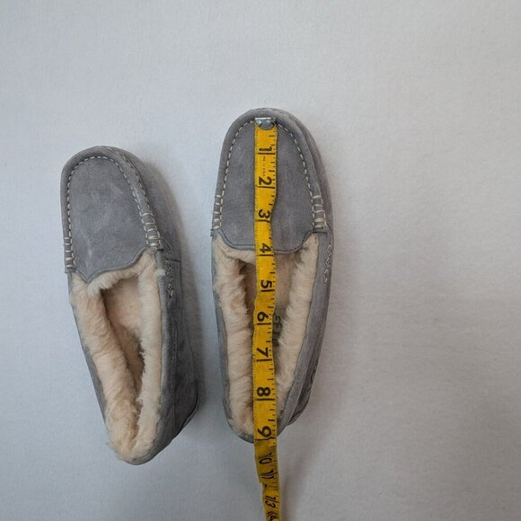 Ugg Ansley Light Grey Gray Shearling Lined Moccasin Shoe English & Arabic - Picture 10 of 14